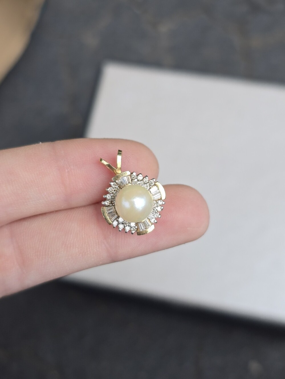 14k Gold Pearl & Cubic Zirconia Pendant Womens